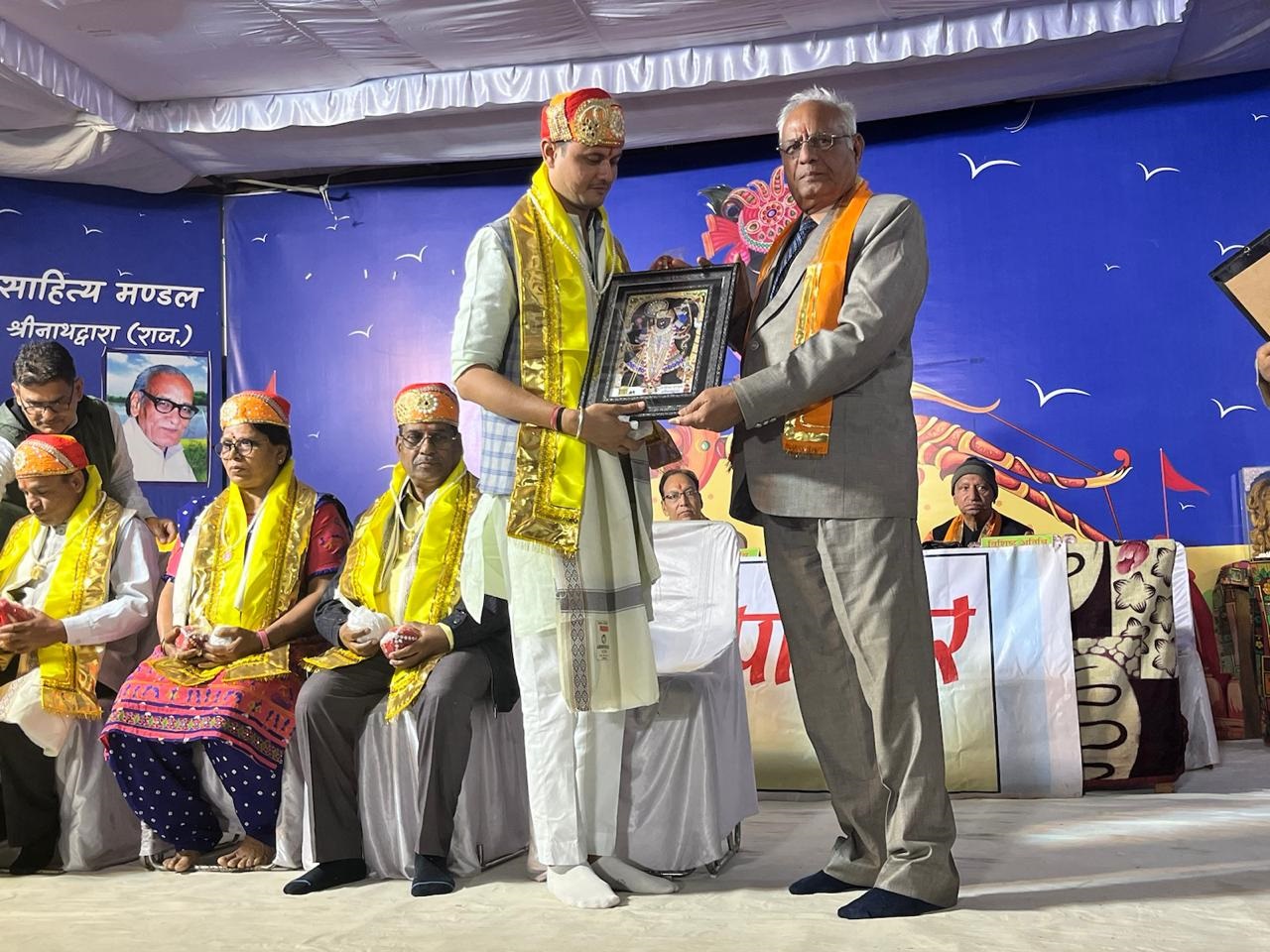 प्रतिभावान स्वतः सौंदर्यवान होता है - शर्मा